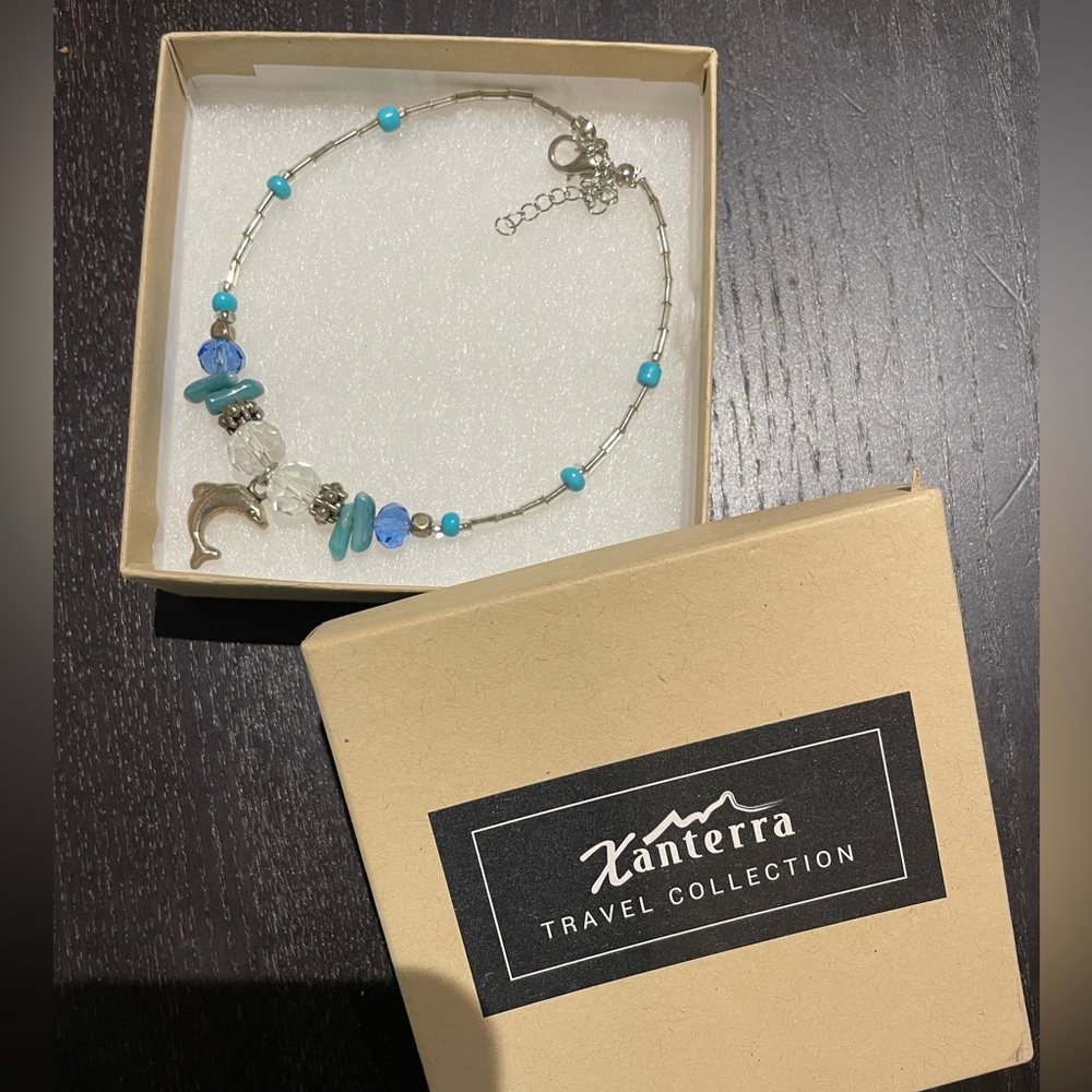 Bracelet with dolphin charm